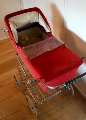 Poppen-kinderwagen